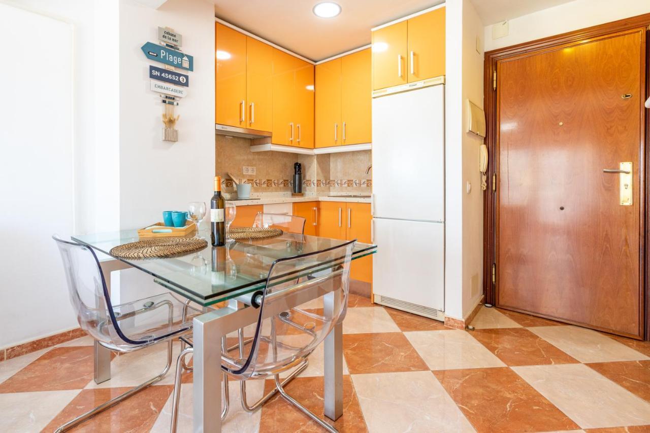 Sunny Seaside Apartment 阿罗约德拉迷雅 外观 照片