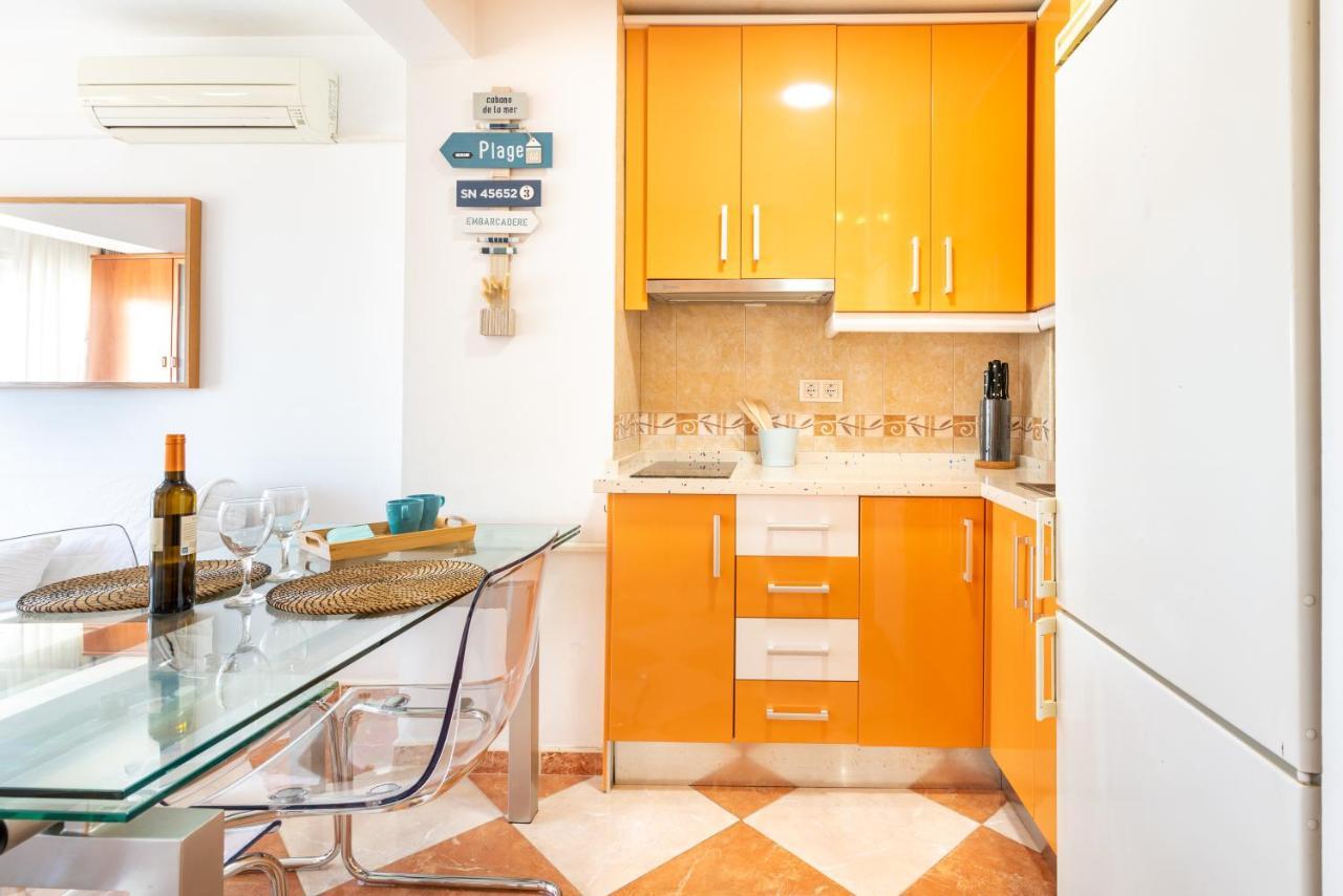 Sunny Seaside Apartment 阿罗约德拉迷雅 外观 照片